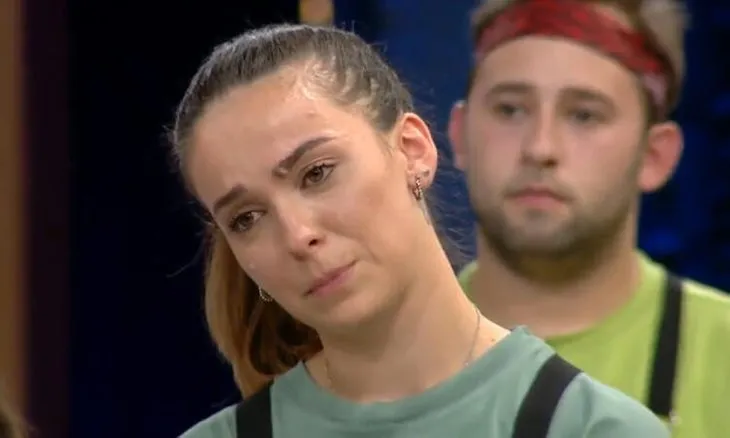 Masterchef’te Mehmet Şef ve Tanya arasında gergin anlar! Gözyaşlarına boğuldu