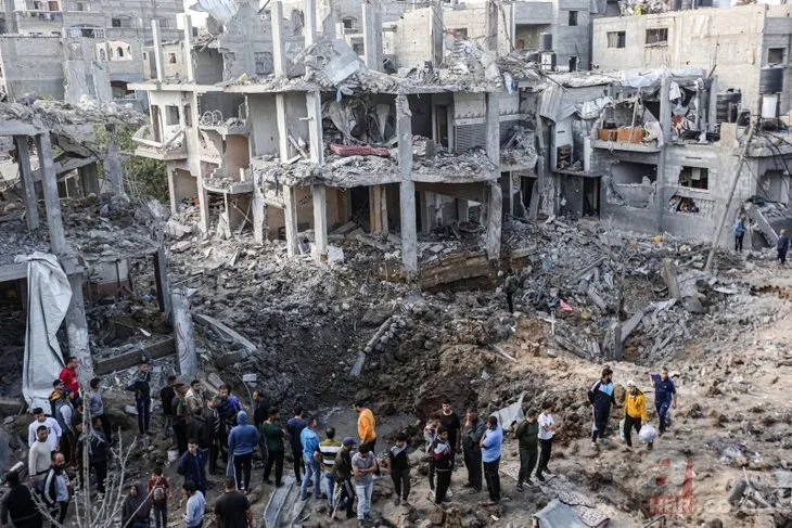 Filistinli ailelerin evleri İsrail bombalarıyla yerle bir oldu!