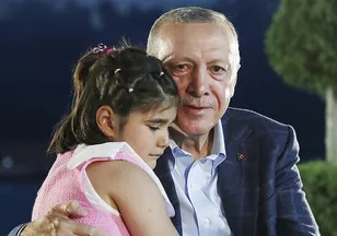 Protokolün bittiği samimiyetin başladığı yer: Çocukların gözünden Başkan Erdoğan