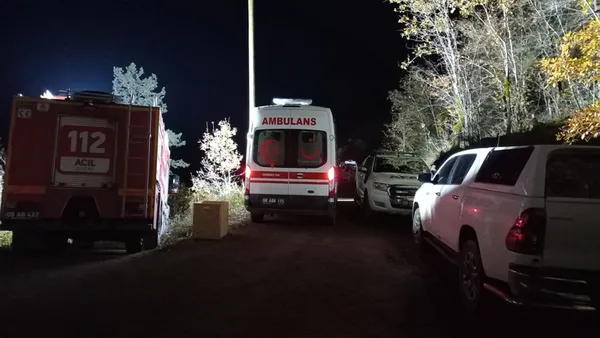 artvinde-korkunc-olum-220-metreden-dustu-1701252583747.jpg Artvin'de korkunç ölüm: 220 metreden düştü! Cansız bedeni 6 saatte çıkarıldı - 2