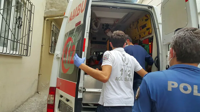 Bursa'da kardeşler arasındaki kavgada kan aktı - 1