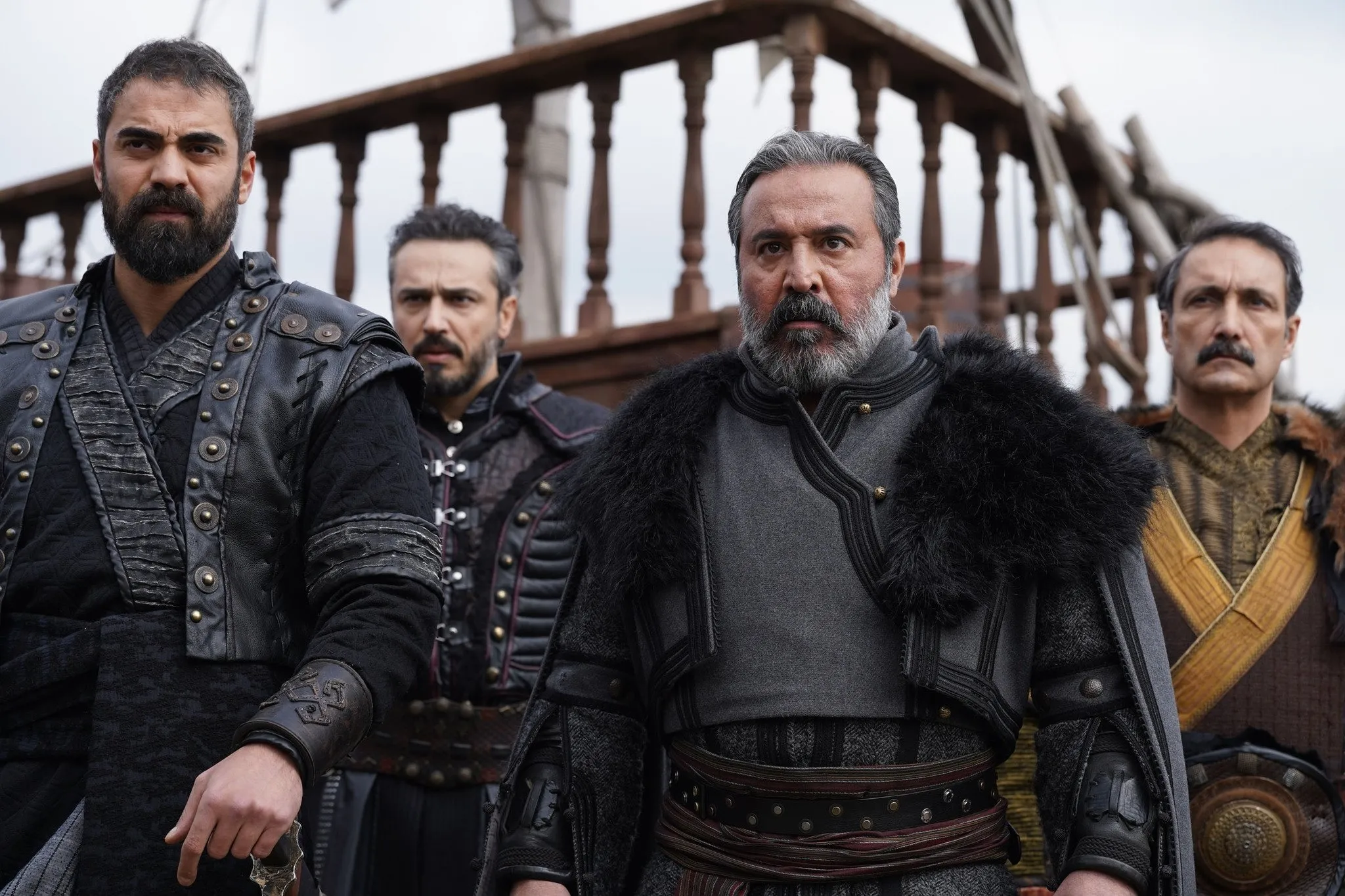 Kuruluş Orhan Dizisi Oyuncuları Külliye'de Hayranlarıyla Buluştu