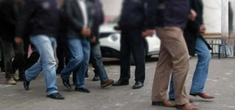 İzmir'de FETÖ operasyonu!