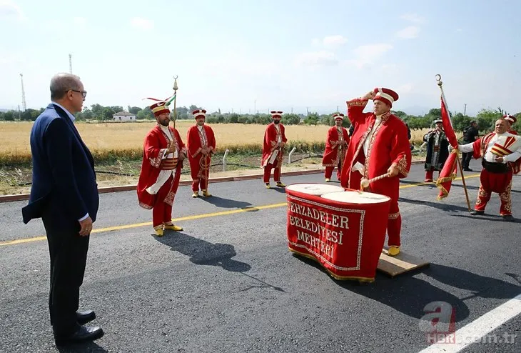 Cumhurbaşkanı Erdoğan, Manisa’da Akhisar Belediyespor oyuncuları tarafından karşılandı
