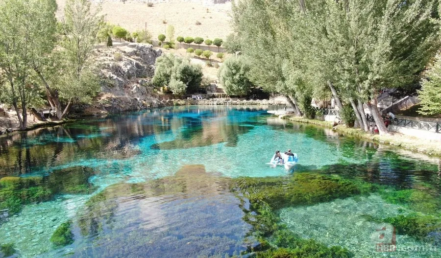 Sivas'ın meşhur berrak gölü deprem sonrası çamura bulandı 4