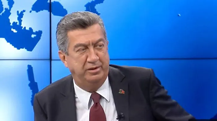 CHP ne istiyor? ABD ne amaçlıyor? Perde arkasını A Haber'de anlattı: F-16 verip vermemekle Türkiye’nin dizayn edilemeyeceğini henüz anlayabilmiş değil - 3
