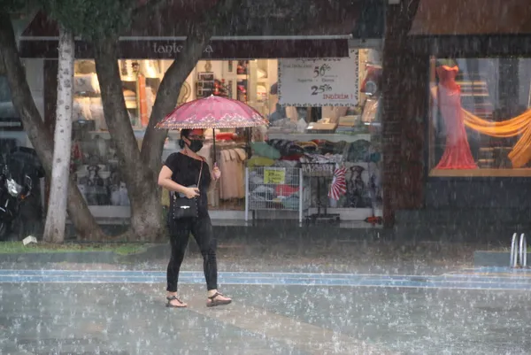 1660030778738.jpg Meteoroloji 5 günlük hava durumu raporunu yayınladı! İstanbul başta olmak üzere birçok ile sağanak geliyor | O illerde yaşayanlar dikkat - 10