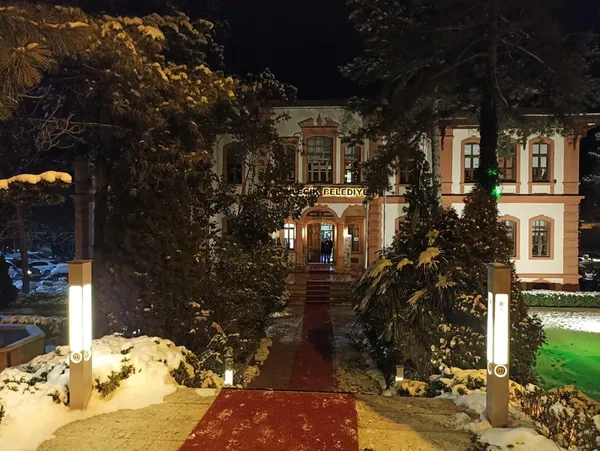 CHP’li Bilecik Belediye Başkanı Semih Şahin’in mal varlığında dikkat çeken artış! Rüşvet gölgesinde lüks hayat! Sucuk bile istemişler