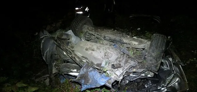 Trabzon’da bir aile yok oldu! 50 metreden şarampole uçan araçta kurtulan olmadı! 2’si çocuk 4 kişi hayatını kaybetti