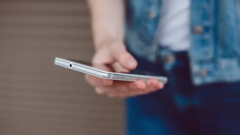Bu hata pil ömrünü sessizce tüketiyor! İşte telefonu doğru şarj etmenin yolları