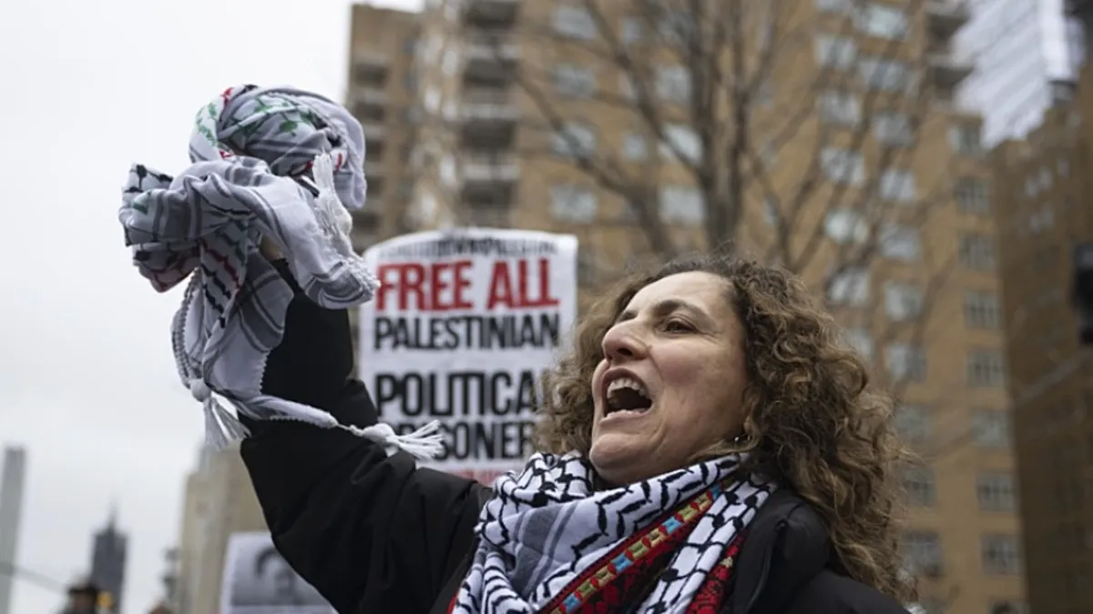 ABD'de haksız gözaltına tepkiler dinmiyor: Özgür Mahmud özgür Filistin!