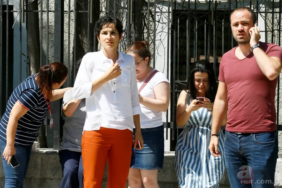 Ege'de meydana gelen deprem sonrası ilk fotoğraflar 10