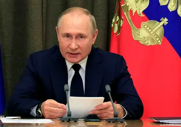 Rus lider Vladimir Putin'den NATO'ya uyarı! "Sınırı aştınız..."