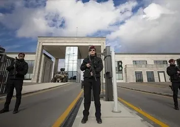 MİT'in PKK faaliyetlerini FETÖ'ye aktarıyordu yakayı ele verdi! Köstebeğe 23 yıl hapis