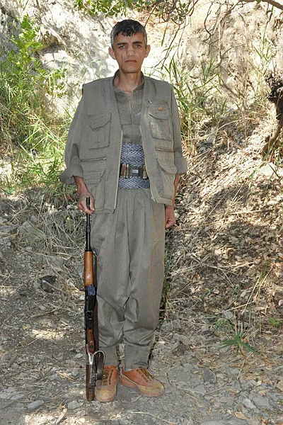 son-dakika-mitte-kritik-operasyon-pkknin-tunelcisi-mehmet-akin-olduruldu-1701342198944.jpg Son dakika! MİT'te kritik operasyon: PKK'nın "tünelcisi" Mehmet Akin öldürüldü - 5