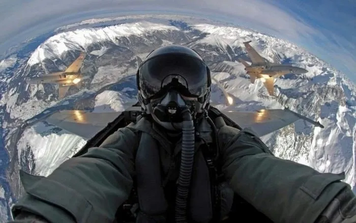Pilotlar nasıl selfie çekineceğini çok iyi biliyor