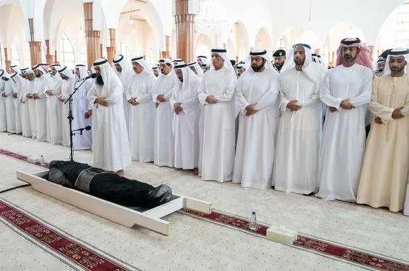 Şeyhin ölen oğlunun cenaze töreninde bakın ne yaptılar