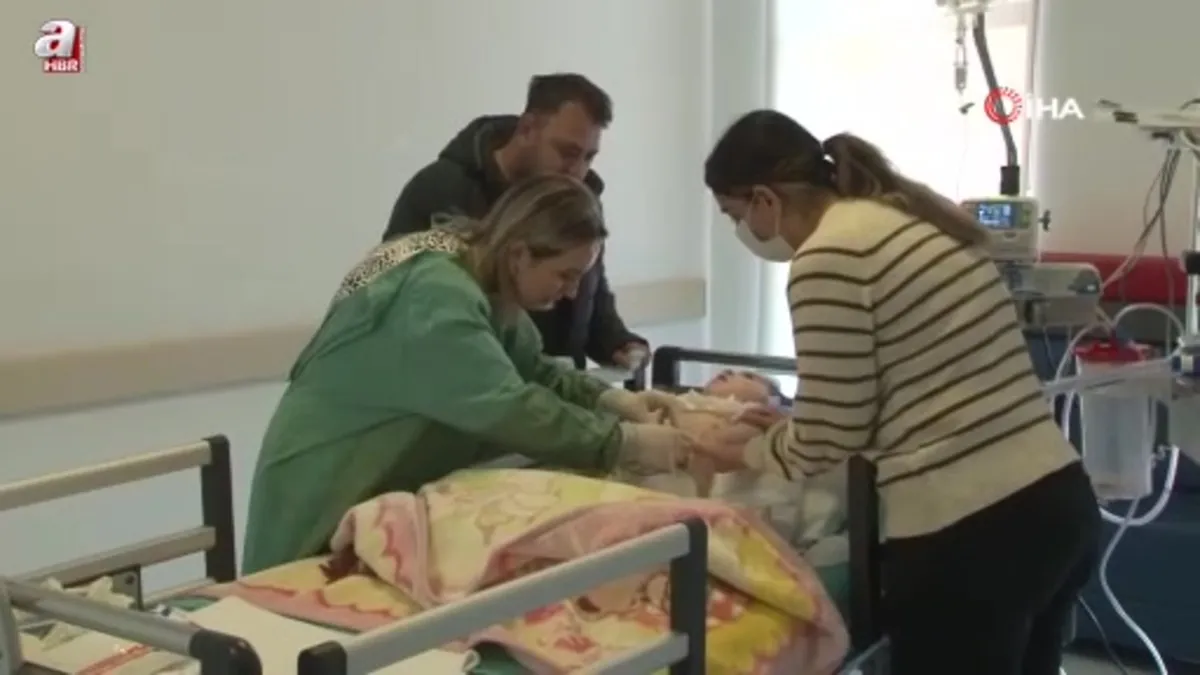 Depremde "öldü" denilen ailenin 2 hafta aradığı Asiye bebek Eskişehir'de tedavi edildi