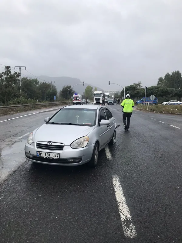 bilecikte-ayni-mevkide-2-dakika-arayla-kaza-5-kisi-yaralandi-1665409433552.jpg Bilecik’te aynı mevkide 2 dakika arayla kaza! 5 kişi yaralandı - 3