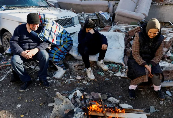 kahramanmaras-depremzedeler-asrin-felaketini-anlatti-devletimizin-imkanlariyla-kendimizi-koruruzz-1676020062487.jpg Kahramanmaraş depremzedeler "asrın felaketi"ni anlattı! Devletimizin imkanlarıyla kendimizi koruruz - 4