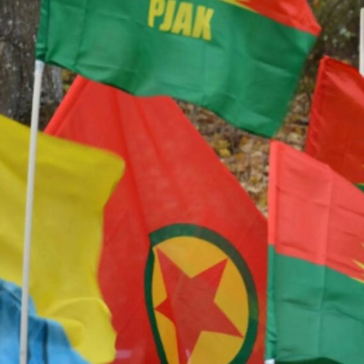 ABD ve İsrail'den sinsi plan! İran'da terör örgütü PJAK mı devreye sokuluyor? CIA görüşmelere başladı