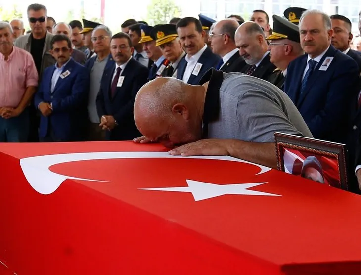 Şehit Özel Harekat Şube Müdürü Tufan Kansuva cenazesinde gözyaşları sel oldu!