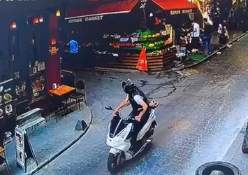 Beyoğlu'nda kebapçıya motosikletle silahlı saldırı