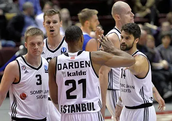 Beşiktaş Sompo Japan, Polonya deplasmanında