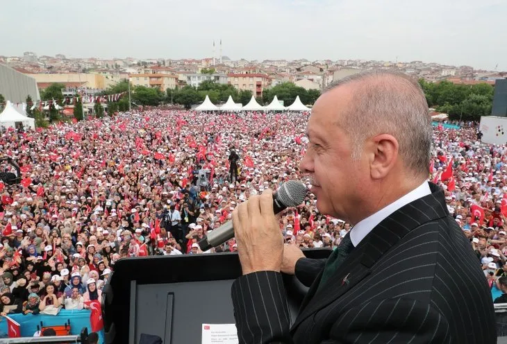 Başkan Erdoğan'a İstanbul'da sevgi seli