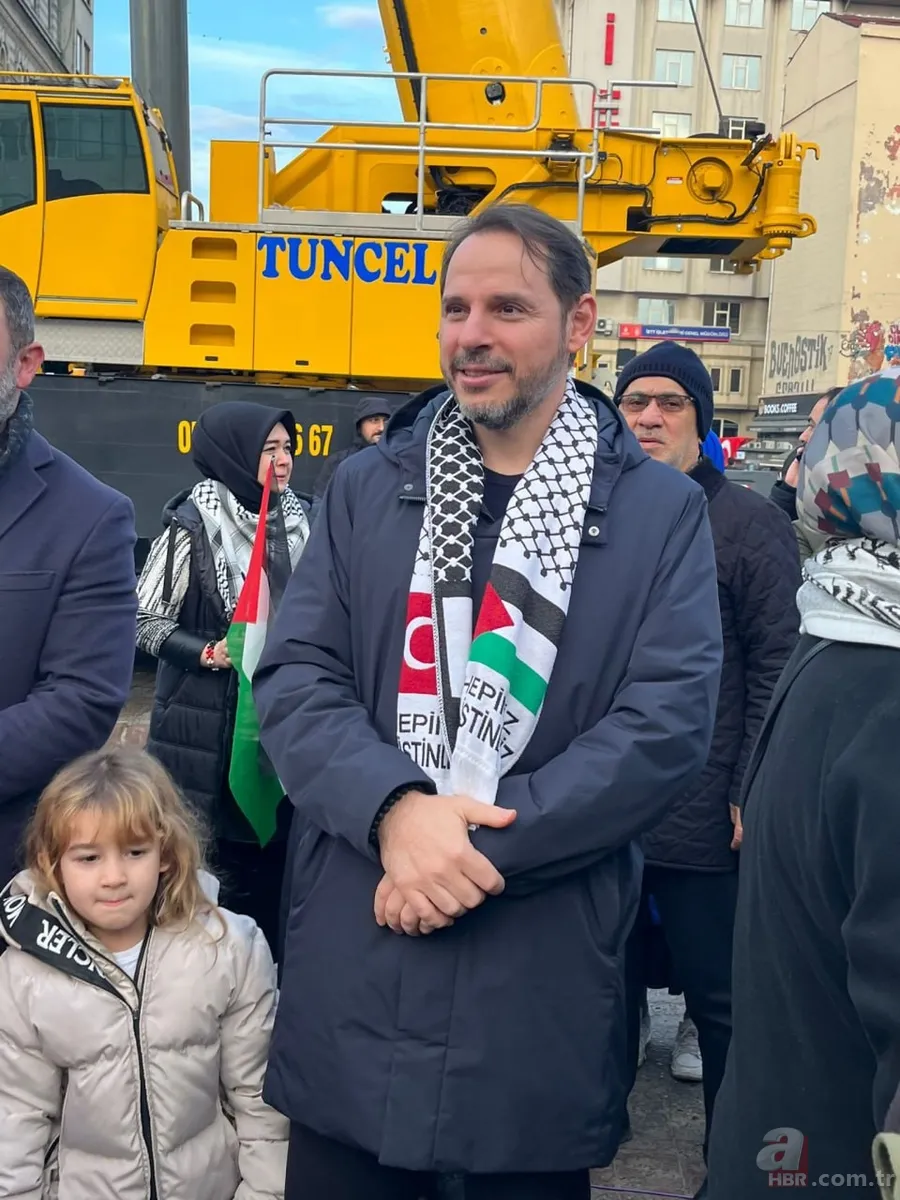 "Şehitlerimize rahmet! Filistin'e destek" mitinginde on binlerce kişi Galata Köprüsü'ne yürüdü 8