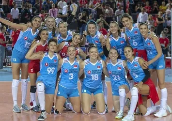 A Milli Kadın Voleybol Takımı 3'te 3 yaptı