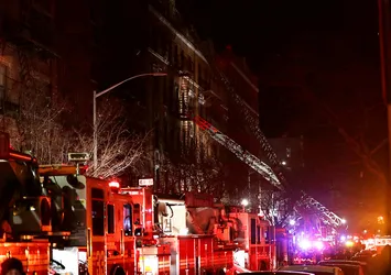 ABD'de yangın: 12 ölü, 15 yaralı