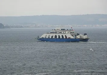 Çanakkale'de fırtına deniz ulaşımını vurdu