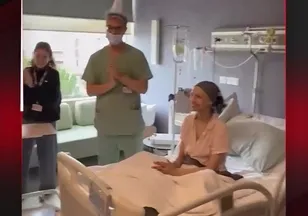 KANSERİ YENEN GENÇ KIZA KUTLAMA