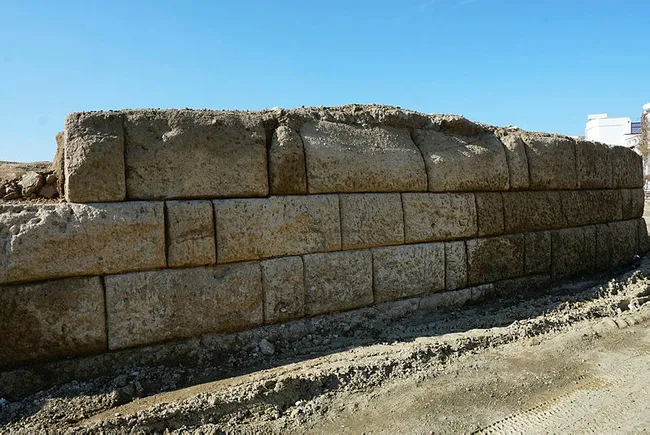 Büyük İskender’in yıktığı sur duvarları gün yüzüne çıktı - 5