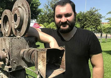 Hollywood'dan ödül alan yönetmen Cevahir Çokbilir'in ödülünü almaya gidemedi