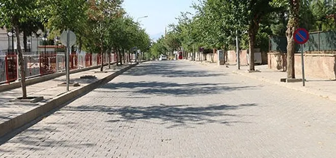 Siirt’in Şirvan ilçe merkezinde giriş ve çıkışlar kontrollü sağlanıyor