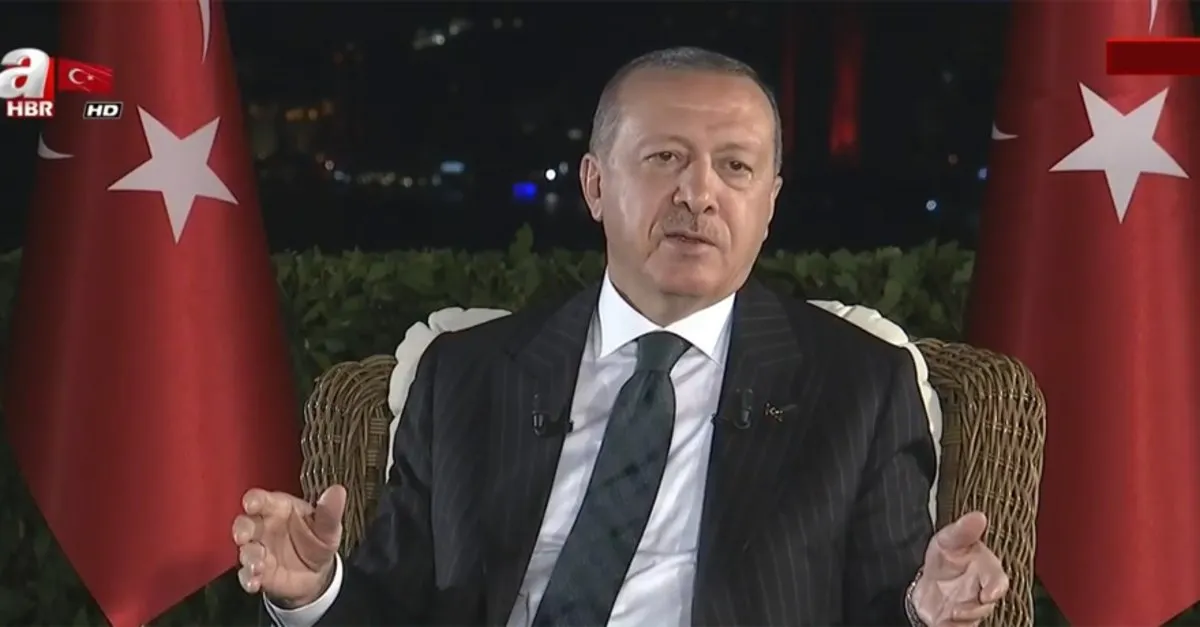 Başkan Erdoğan'dan İsmail Küçükkaya açıklaması: Bir moderatör olarak kendini bitirmiştir | Video