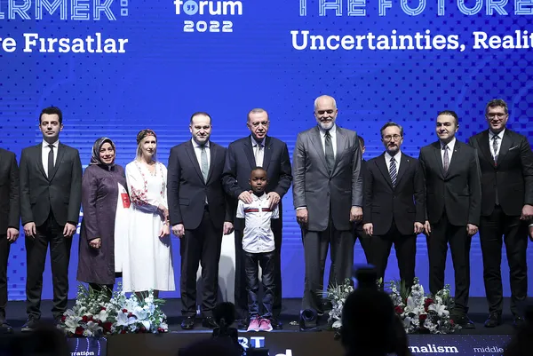 1670582394434.jpg Afrikalı çocuk ve Ukraynalı kadından Başkan Erdoğan'a dikkat çeken hediye - 2