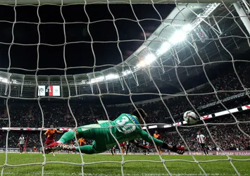 Derbinin kahramanı Ersin Destanoğlu'ndan penaltı sözleri