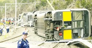 Yük treni raydan çıktı