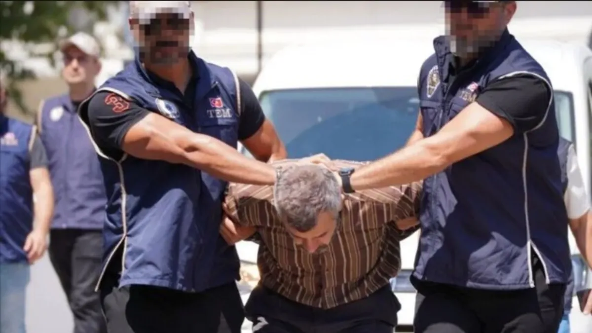FETÖ'cü hain Burkay Karatepe'ye yardım eden 10 şüpheli adliyeye sevk edildi!
