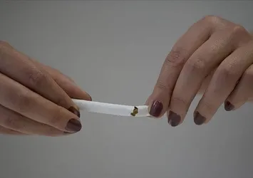 Sigara ve düşük bağışıklık rahim ağzı kanserine neden oluyor