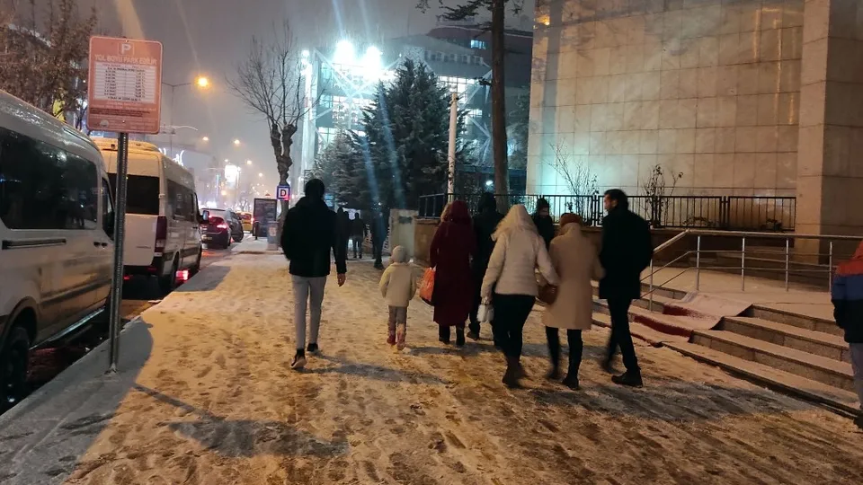 Van'da kar yağışı etkili oldu