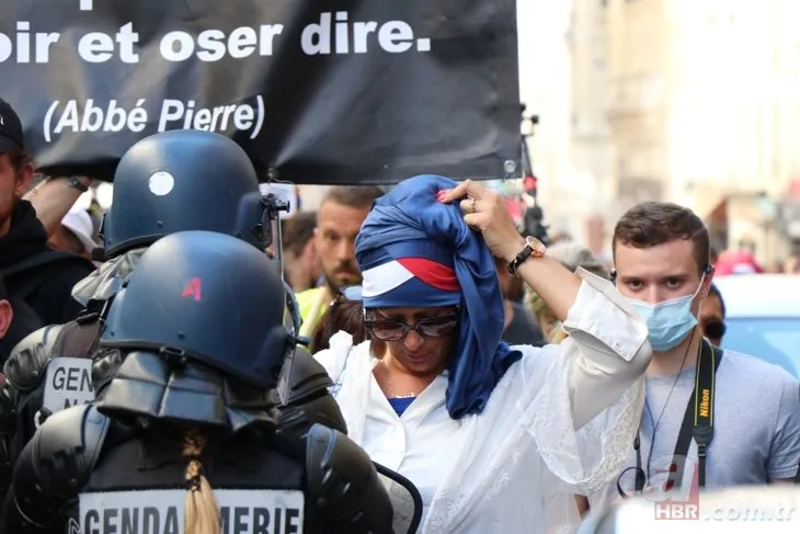 Aşı karşıtları Fransa’yı karıştırdı! Sarı Yelekliler de katıldı Fransa sokaklarında gerginlik arttı