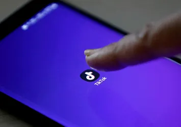 Pakistan’dan TikTok’a engel: Ahlaka aykırı