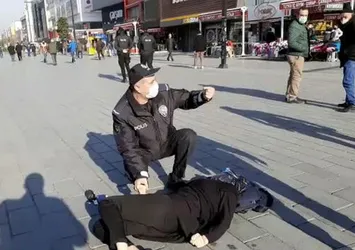 Herkes bir şey söyledi! Polisten sert tepki: Ne olacak böyle?