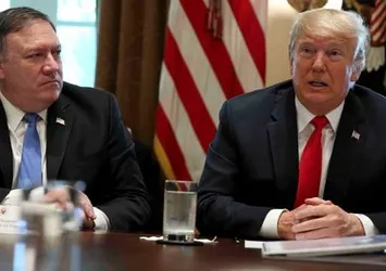 Mike Pence'in ofisinde çalışan bir kişinin koronavirüs testi pozitif çıktı
