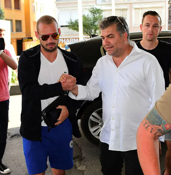 Wesley Sneijder yeni takımını buldu - 1