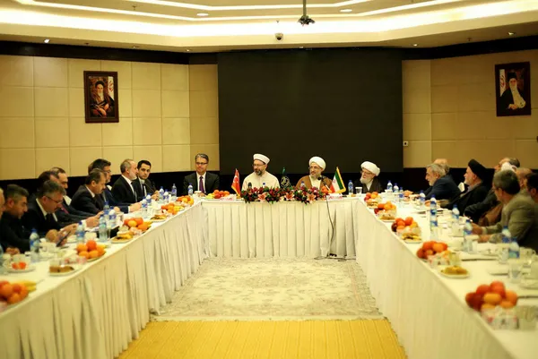 Diyanet İşleri Başkanı Erbaş'tan İran'da "oyunun bozulması için gayret" mesajı - 1